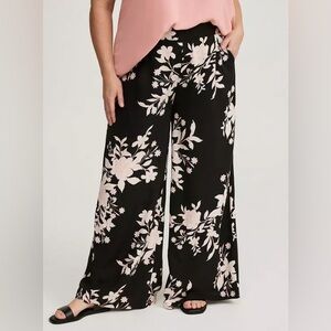 Torrid High-Rise Pull-On Wide Leg Pant - Size 1